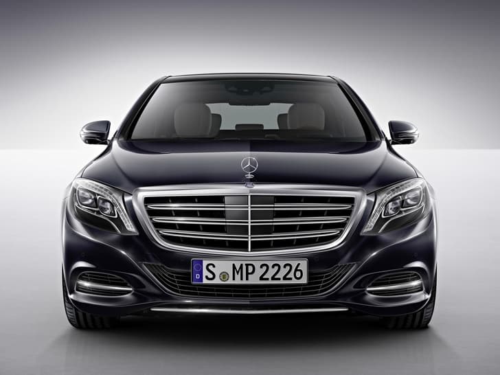 New Mercedes Benz S600 photo gallery